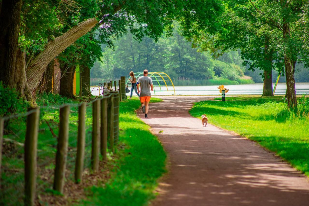 Vakantiepark Westerwolde Pagedal 斯塔茨卡纳尔 外观 照片