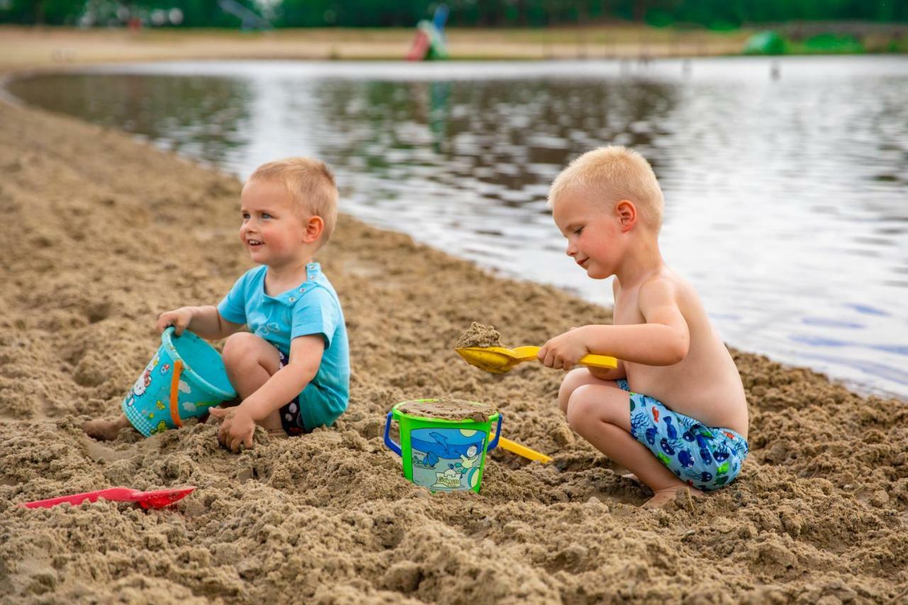 Vakantiepark Westerwolde Pagedal 斯塔茨卡纳尔 外观 照片